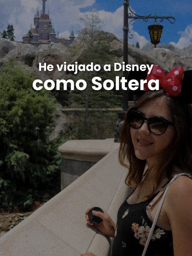Dani Godinez soltera con orejas de Minnie en Magic Kingdom